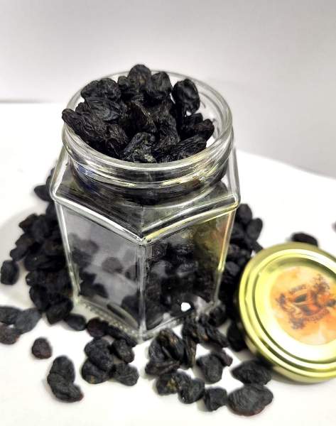 Black Raisins